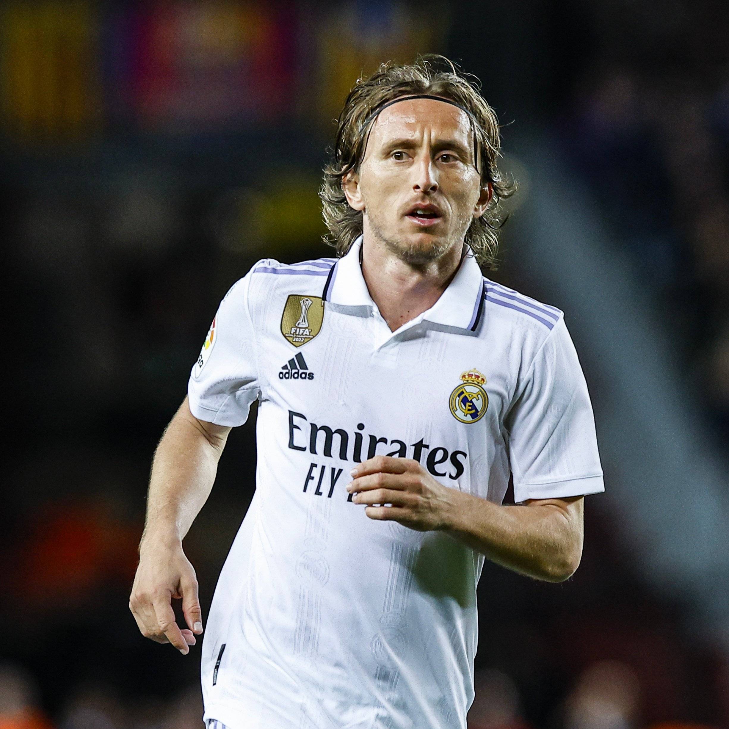 博尔哈：哈兰德是目前足坛最佳中锋；历史最佳中锋是德罗巴