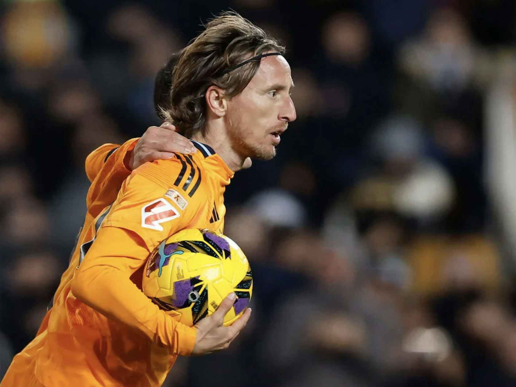 官方：韩国裁判组将执法申花vs神户胜利船，金钟赫担任主裁判