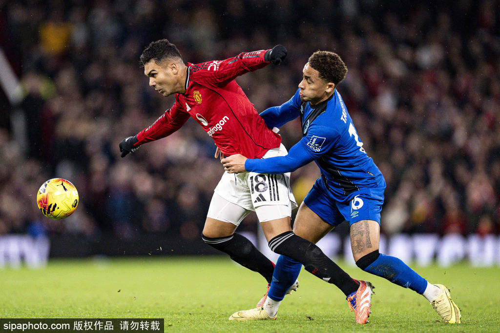 彻底放弃？阿贾克斯客战卡拉巴克首发：多名小将轮换登场