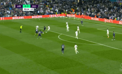 海港6日上午转道新加坡去新山，颜骏凌、徐新获颁纪念球衣